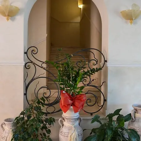فندق Luigi & Restaurant Nuova Gestione 3*