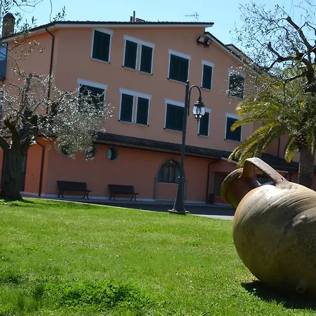 Luigi & Restaurant Nuova Gestione 酒店