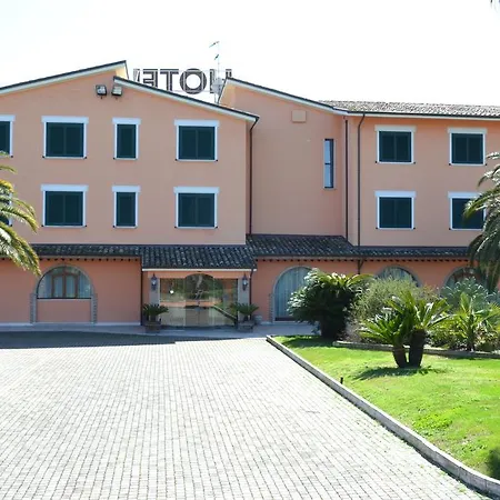 酒店 Luigi & Restaurant Nuova Gestione 3*