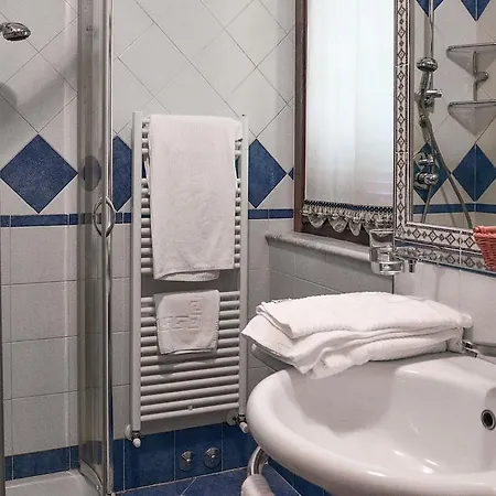 Luigi & Restaurant Nuova Gestione 酒店 3*