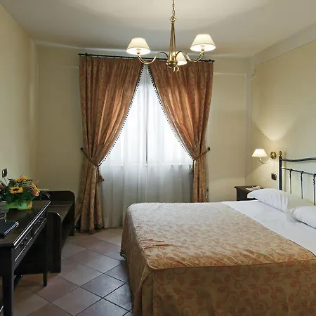 Luigi & Restaurant Nuova Gestione فندق