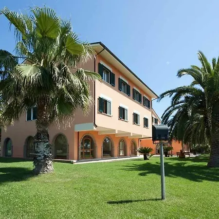 Luigi & Restaurant Nuova Gestione Villa Rosa Di Martinsicuro