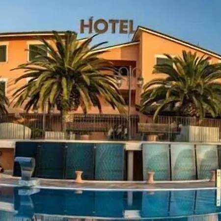 Luigi & Restaurant Nuova Gestione Villa Rosa Di Martinsicuro