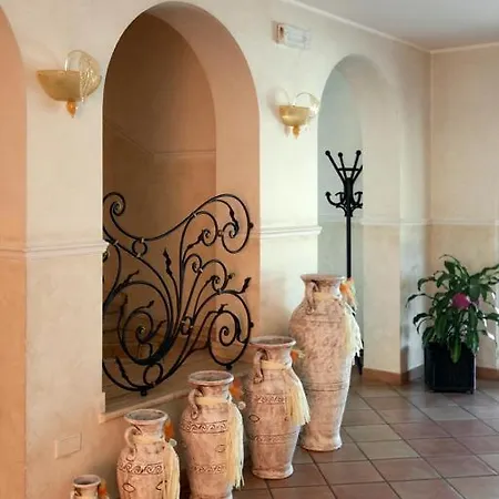 Luigi & Restaurant Nuova Gestione 3*