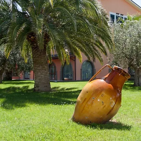 Hotell Luigi & Restaurant Nuova Gestione