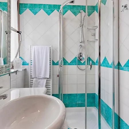 فندق Luigi & Restaurant Nuova Gestione Villa Rosa Di Martinsicuro