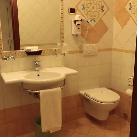 Luigi & Restaurant Nuova Gestione 3*