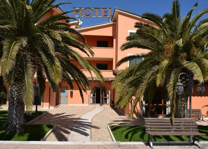 Luigi Hotel 3*