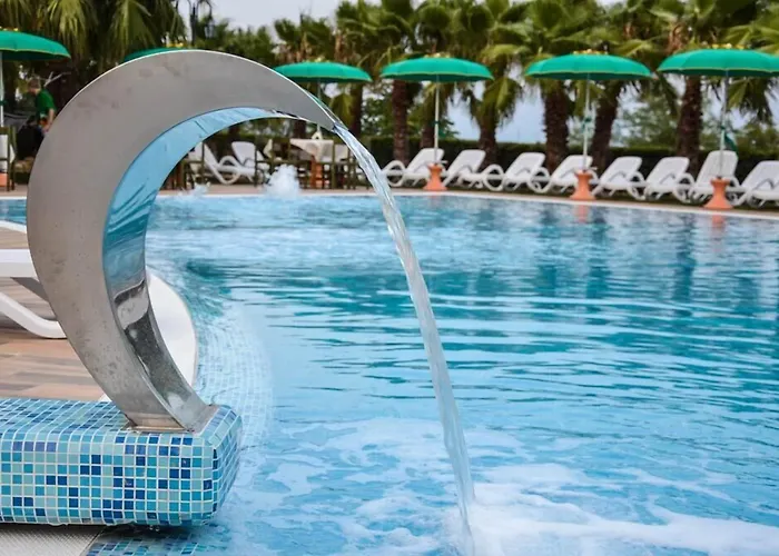 Luigi Villa Rosa Di Martinsicuro