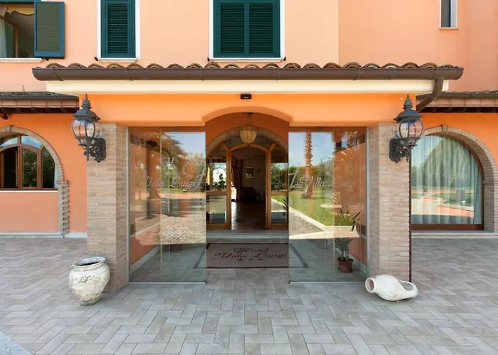 Hotel Luigi & Restaurant Nuova Gestione 3*