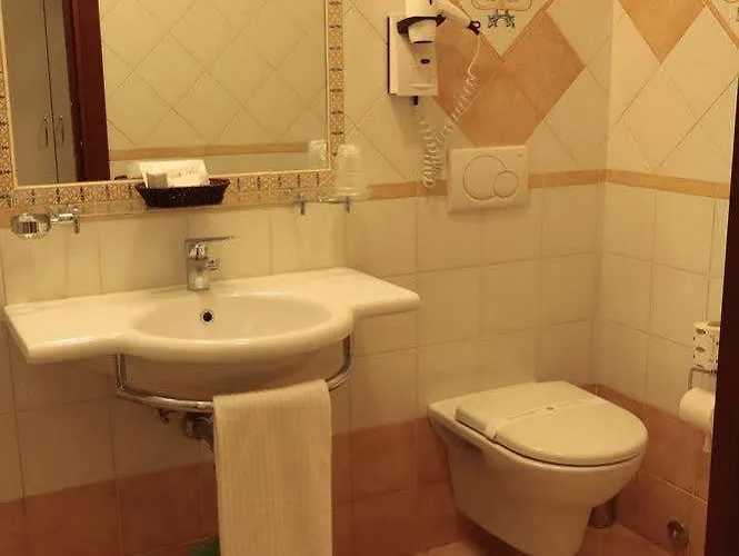 Luigi & Restaurant Nuova Gestione 3*