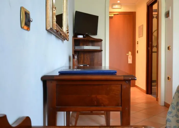 Luigi & Restaurant Nuova Gestione 3* Villa Rosa Di Martinsicuro